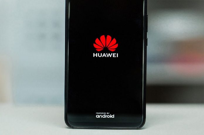 Huawei fabricará menos móviles, su producción al 60%