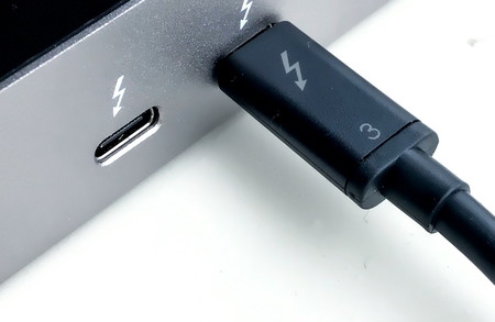 Nueva tarjeta con Thunderbolt EX 4 de Asus 1